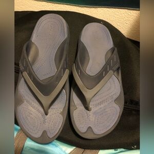 CROCS Dark Gray & Blue Footwear